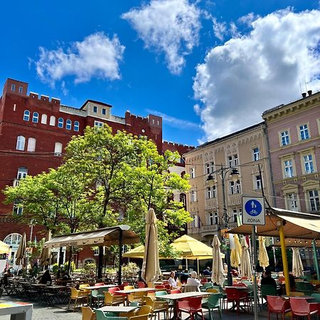Cedar Inn Budapest - Palace District Eksteriør billede
