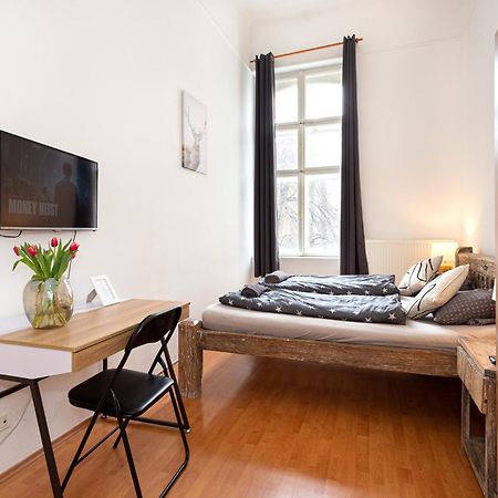 Cedar Inn Budapest - Palace District Eksteriør billede