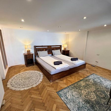 Cedar Inn Budapest - Palace District Eksteriør billede