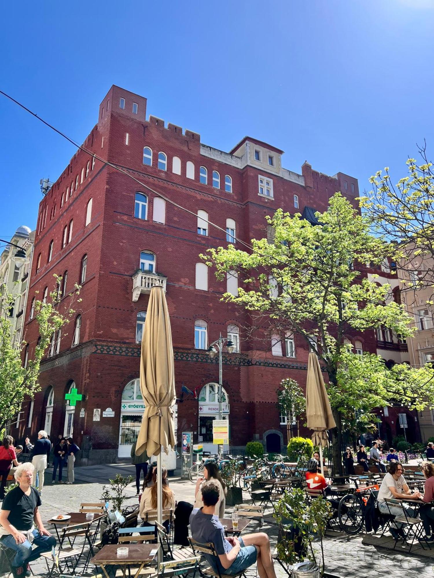 Cedar Inn Budapest - Palace District Eksteriør billede